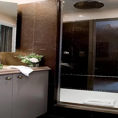 Esprit Saint Germain פריז