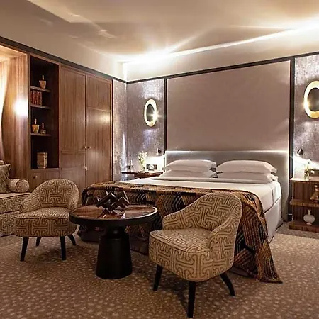 Esprit Saint Germain 5* París